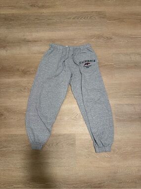 Gray 'California' Kids Sweatpants with Elastic Cuffs